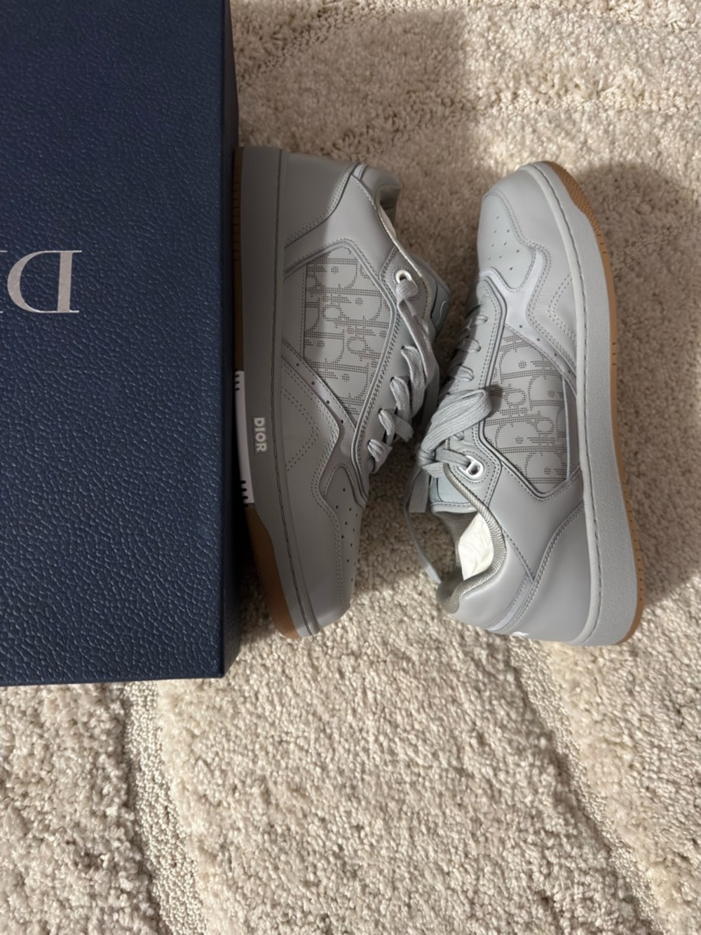 Dior Men's Gray Low-Top Sneakers - Picture 3 of 5